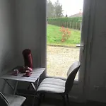 Entiere De 4-6 Personnes Avec Piscine *