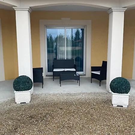 Maison Entière De 4-5 Pers Avec Piscine * Le Pizou