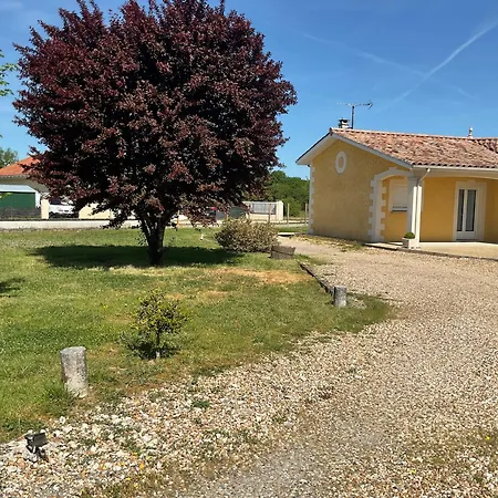 Entiere De 4-6 Personnes Avec Piscine * Le Pizou