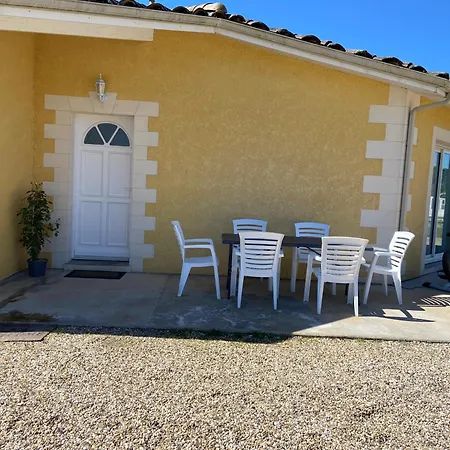 Entiere De 4-6 Personnes Avec Piscine
