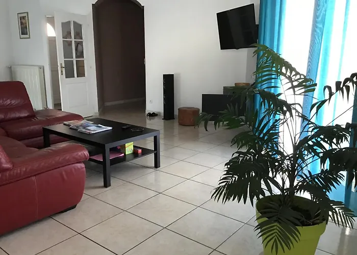 Maison Entiere De 4-5 Pers Avec Piscine 아파트 Le Pizou