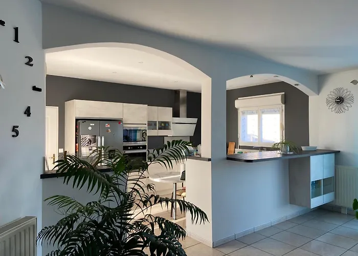 Maison Entière De 4-5 Pers Avec Piscine